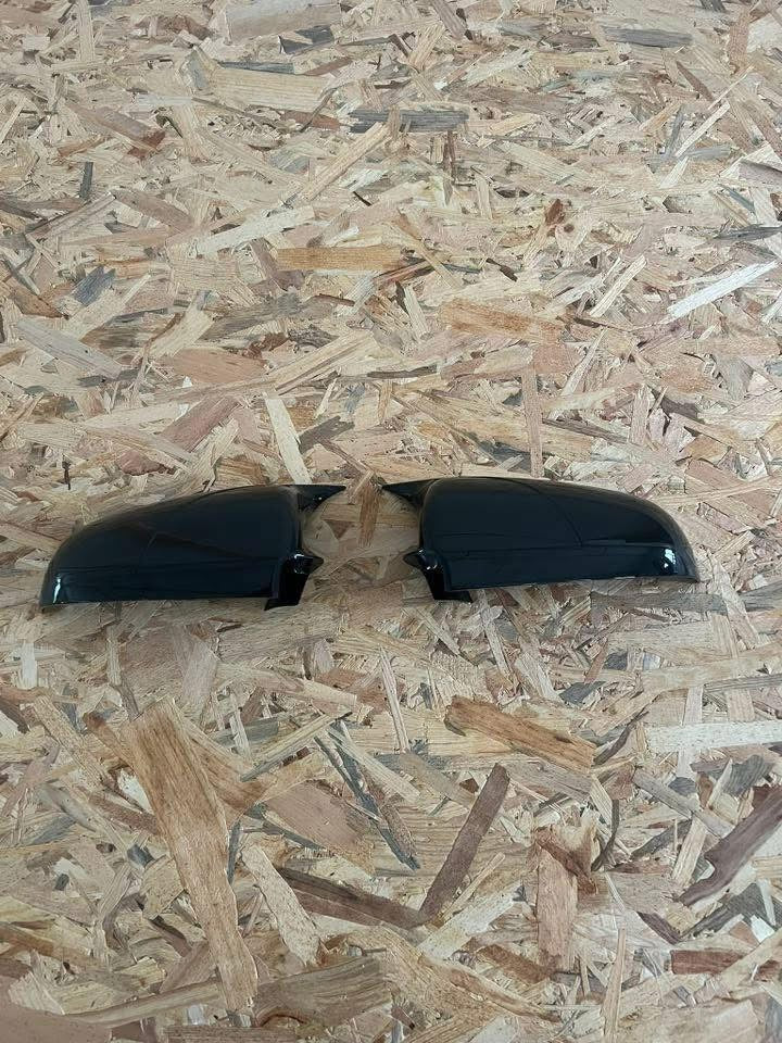 Капаци за огледала БАТМАН дизайн за AUDI A4 B7 2004-2007 - черен пиано лак