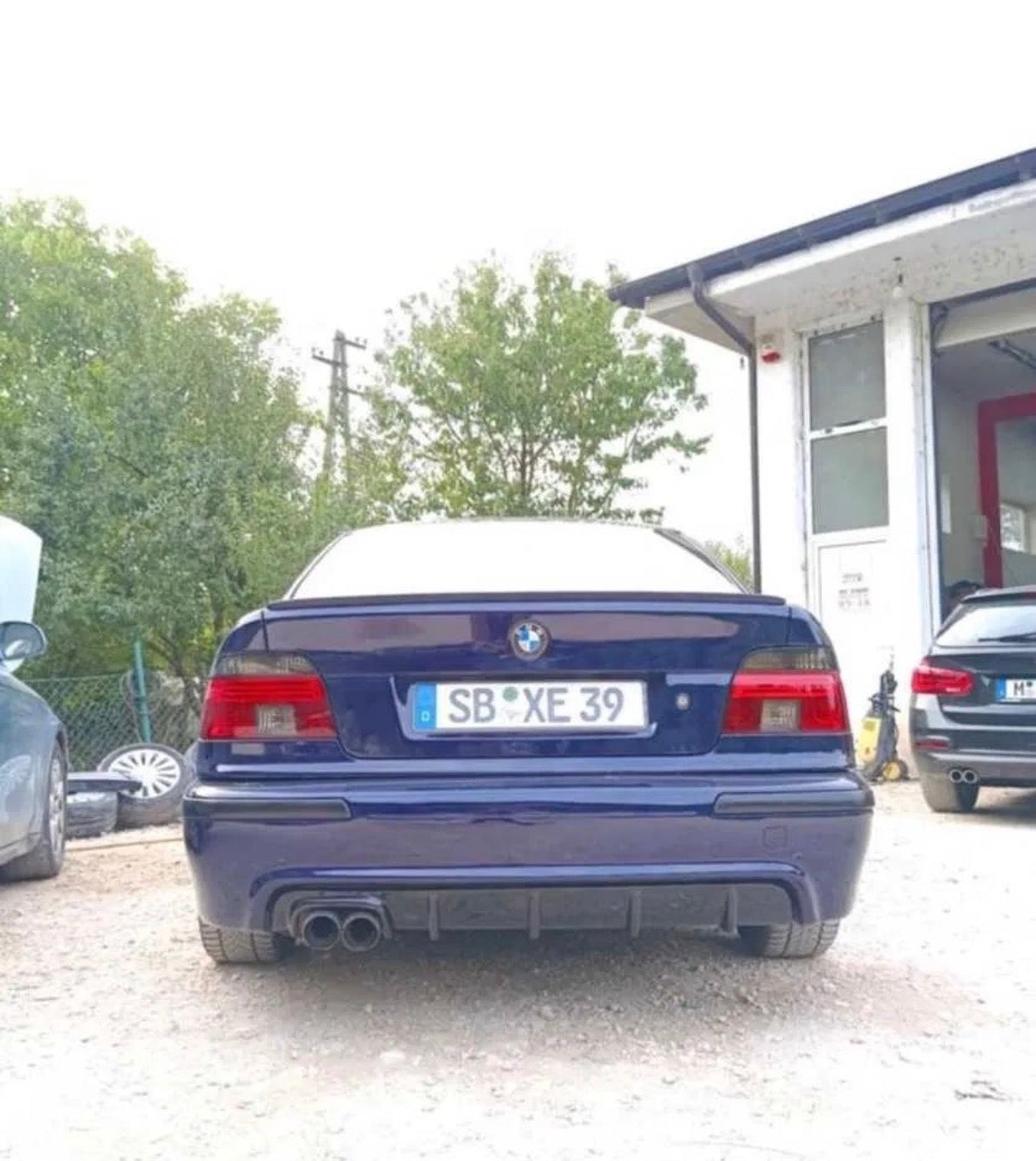 Μονός διαχύτης με ραβδώσεις για BMW E39 πιάνο μαύρο