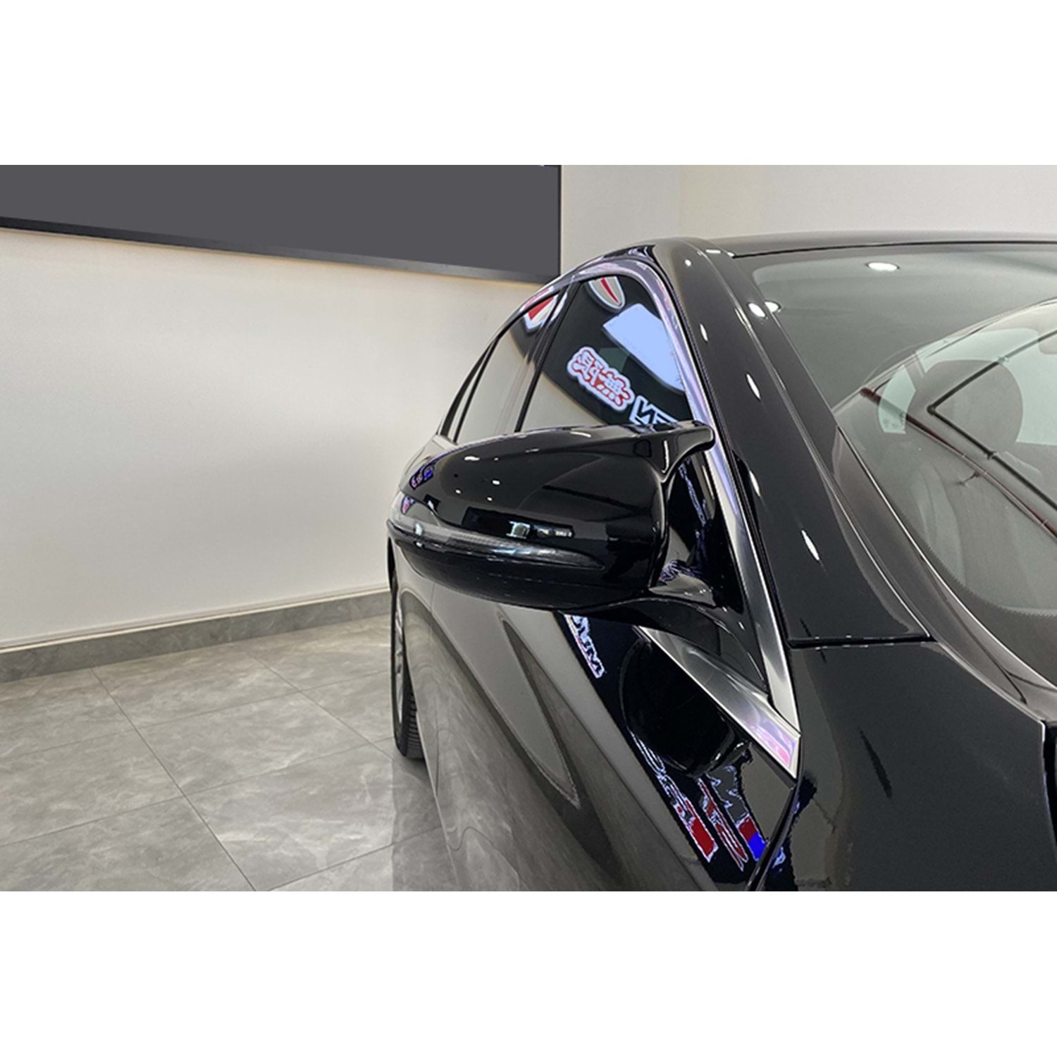 Капаци за огледала „Батман стил“ за Mercedes W213 (E-класа, 2016–2020)