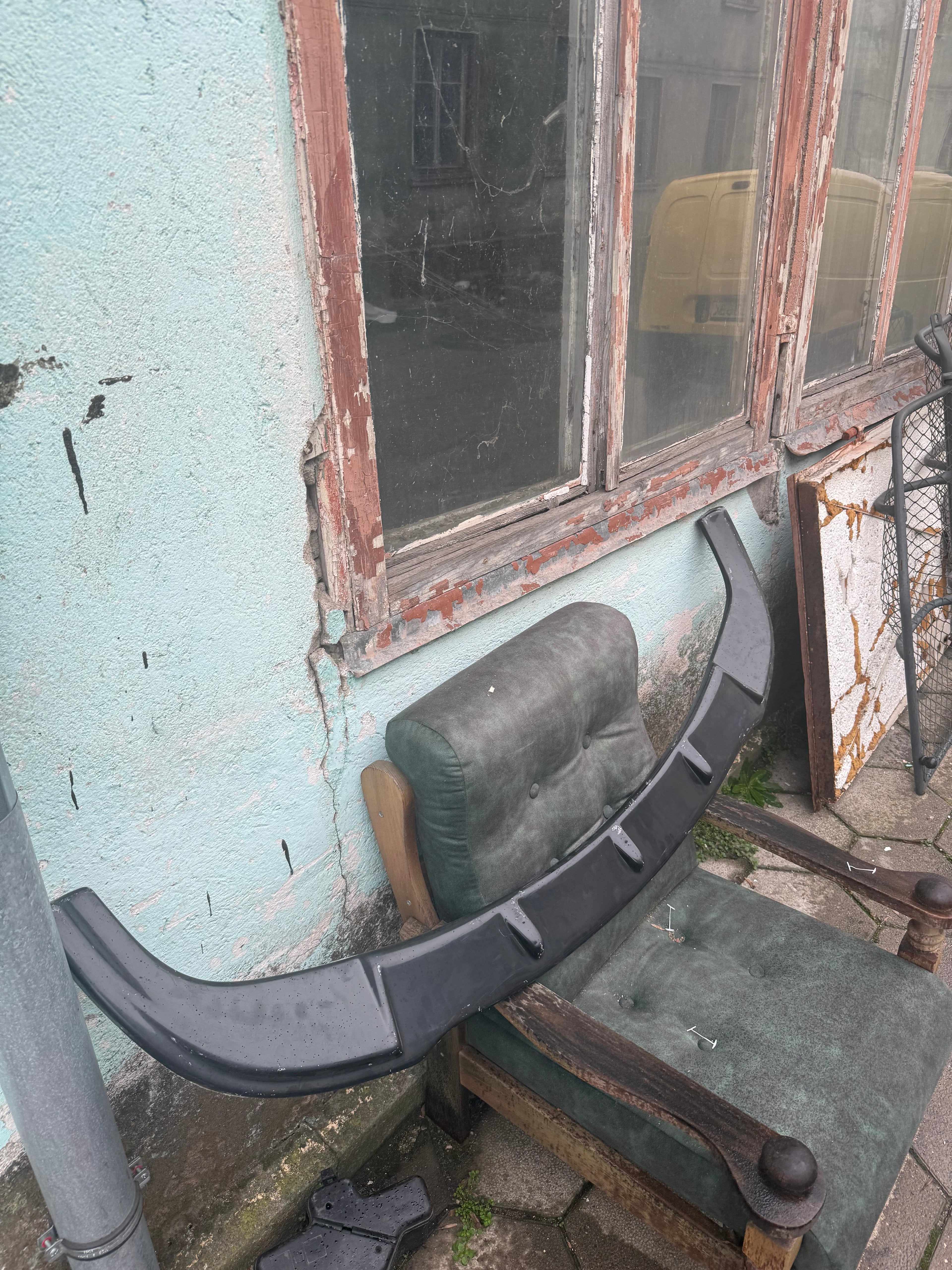 ПРЕДЕН СПОЙЛЕР MAX СТИЛ ЗА М-ТЕХНИК ЗА BMW E60 БРОНЯ БЕЗ ПЕРКИ ЧЕРЕН ПИАНО ЛАК