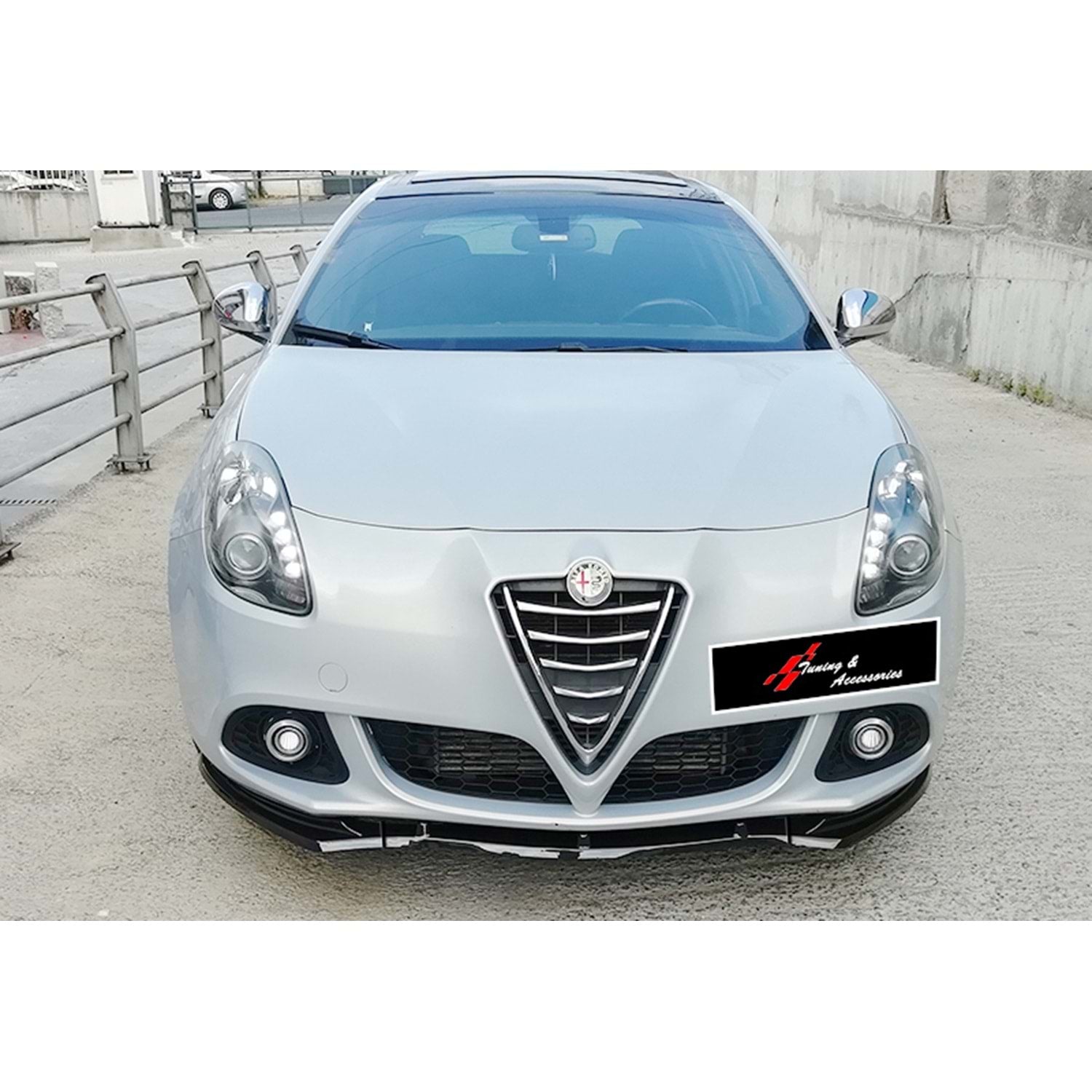 Преден спойлер за Alfa Romeo Guilietta 2010-2020 3 части, черен пиано лак