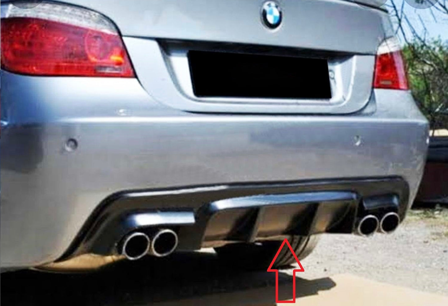 Оребрен двоен дифузьор за BMW E60 E61