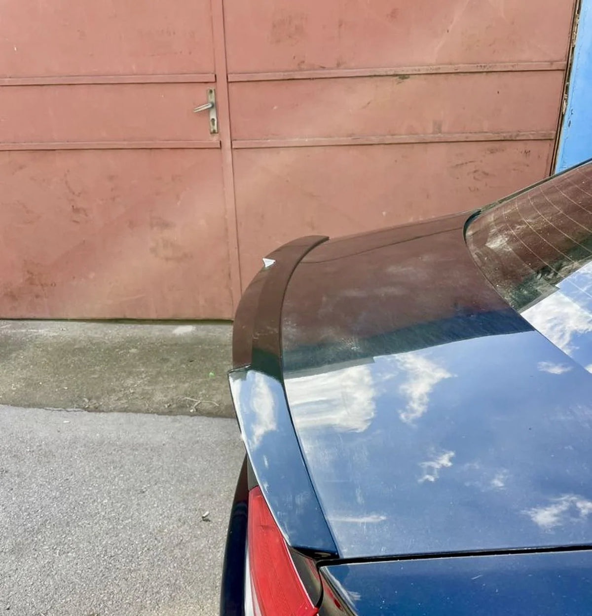 Спойлер тип М4 за Audi A4 B8 2009-2015 черен пиано лак