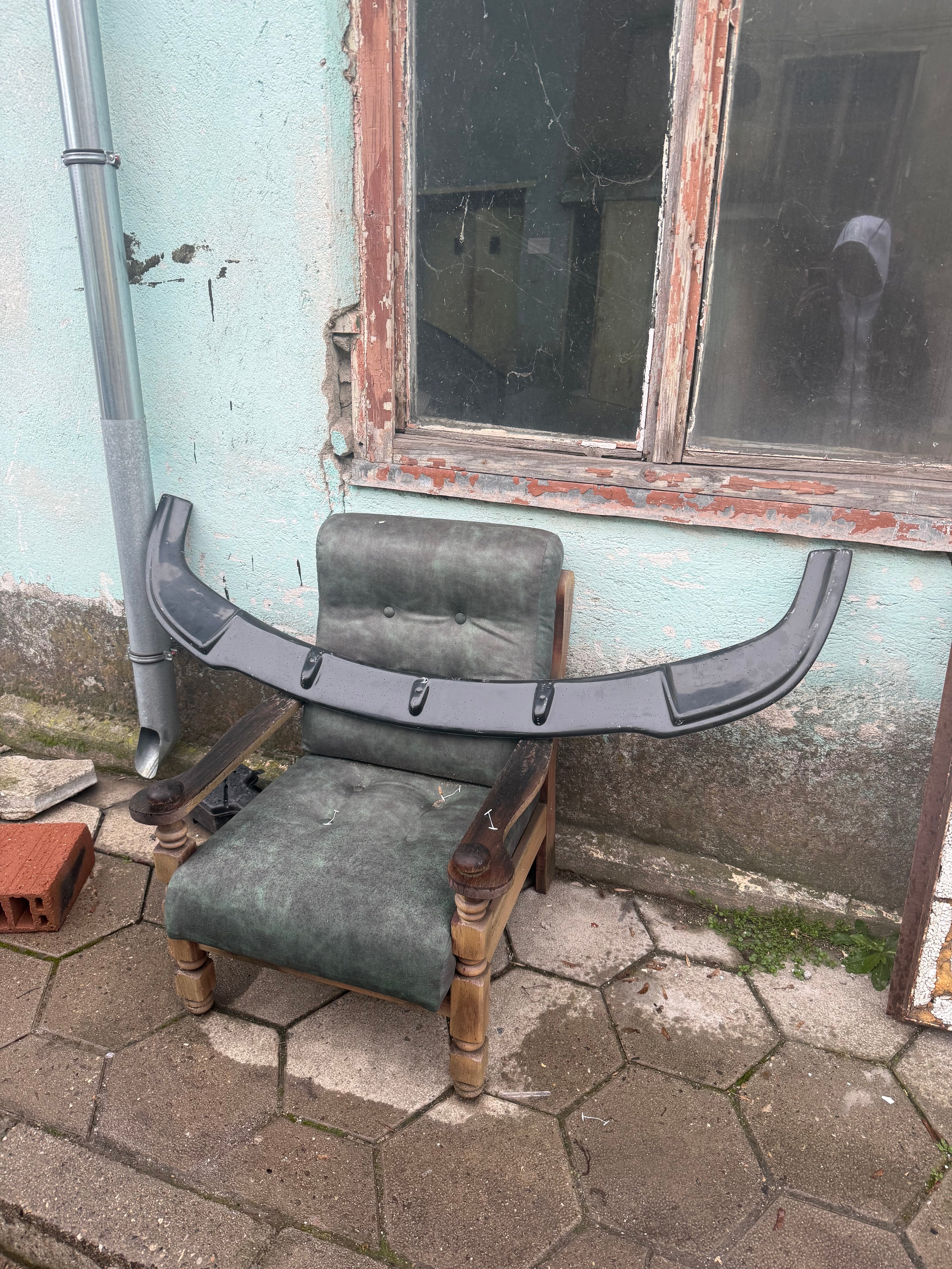 ПРЕДЕН СПОЙЛЕР MAX СТИЛ ЗА М-ТЕХНИК ЗА BMW E60 БРОНЯ БЕЗ ПЕРКИ ЧЕРЕН ПИАНО ЛАК