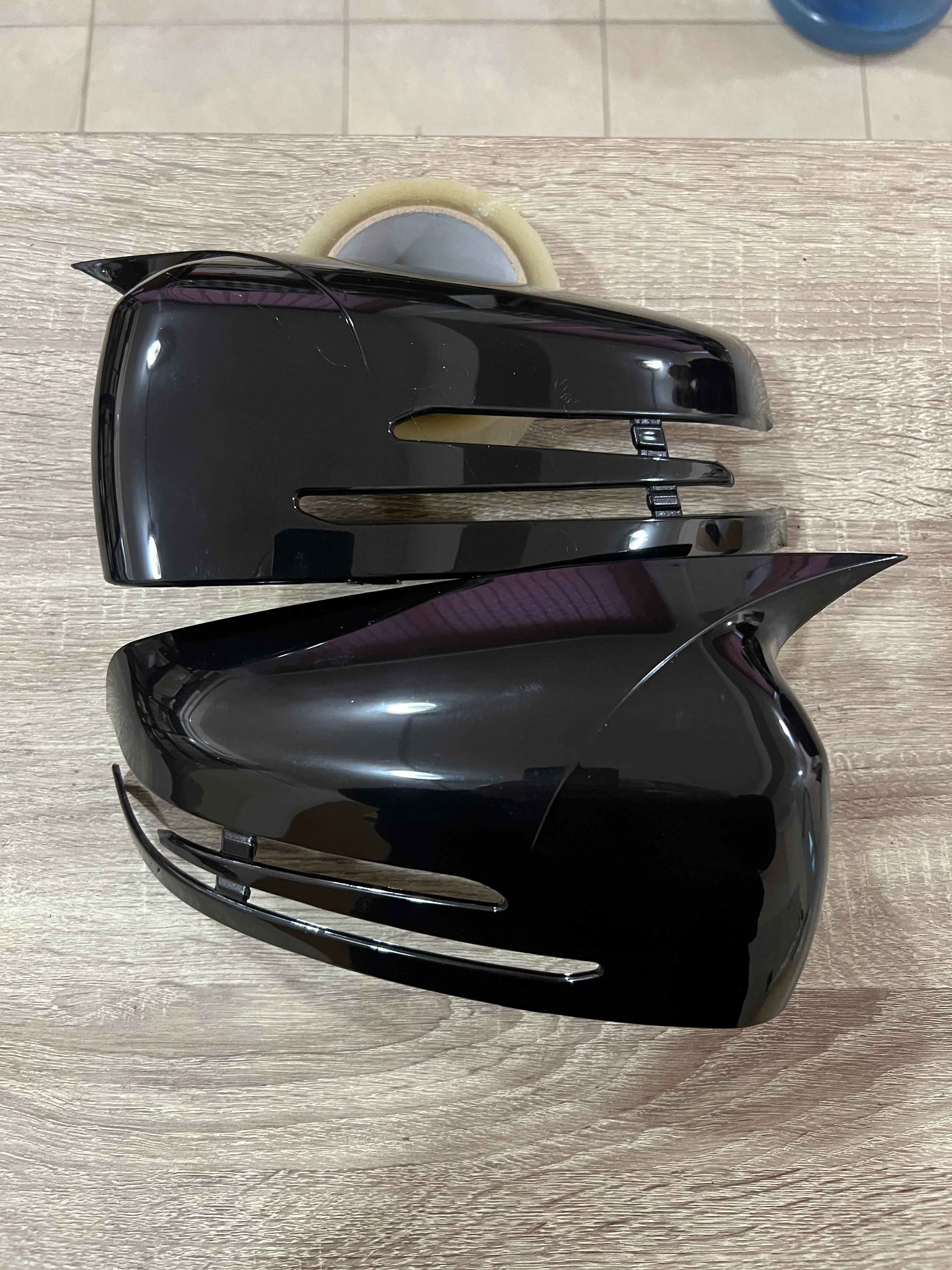 Капаци за огледала БАТМАН дизайн за Mercedes E class W212 2009-2016 - черен пиано лак