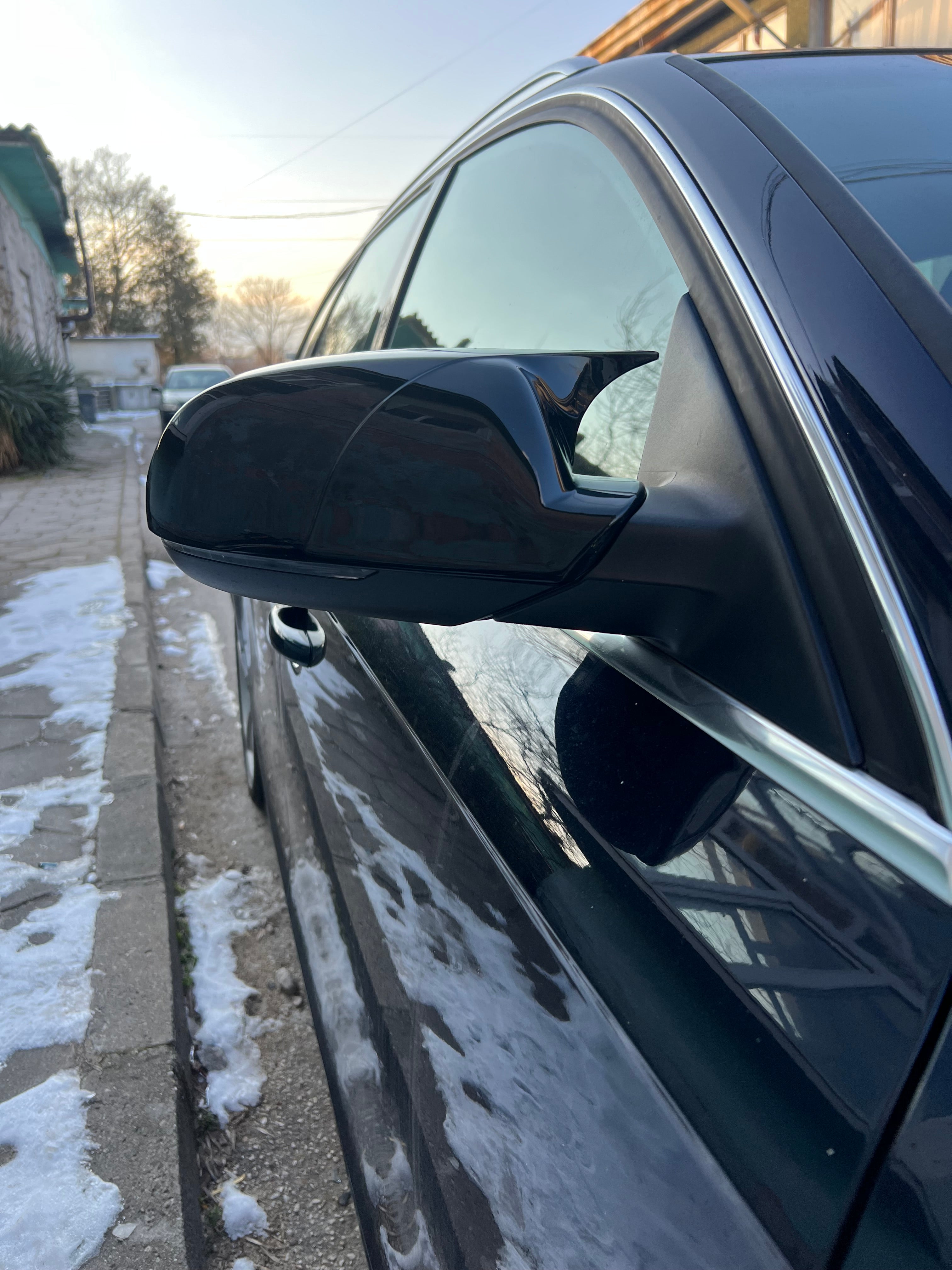 КАПАЦИ ЗА ОГЛЕДАЛА ЗА AUDI A4 B8 2008-2014 С МИГАЧ ПОД КАПАКА