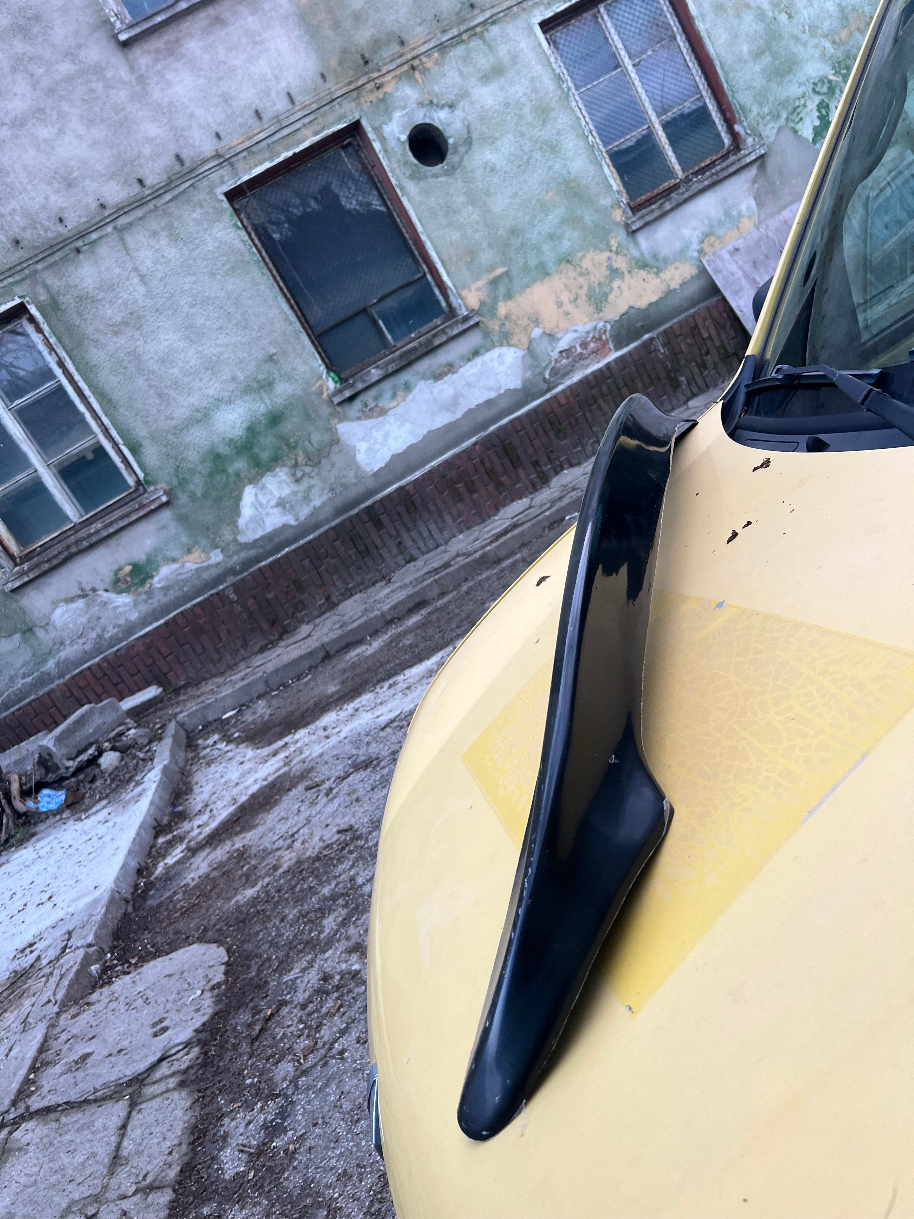 Спойлер за багажник стил CSL за BMW E60 черен пиано лак