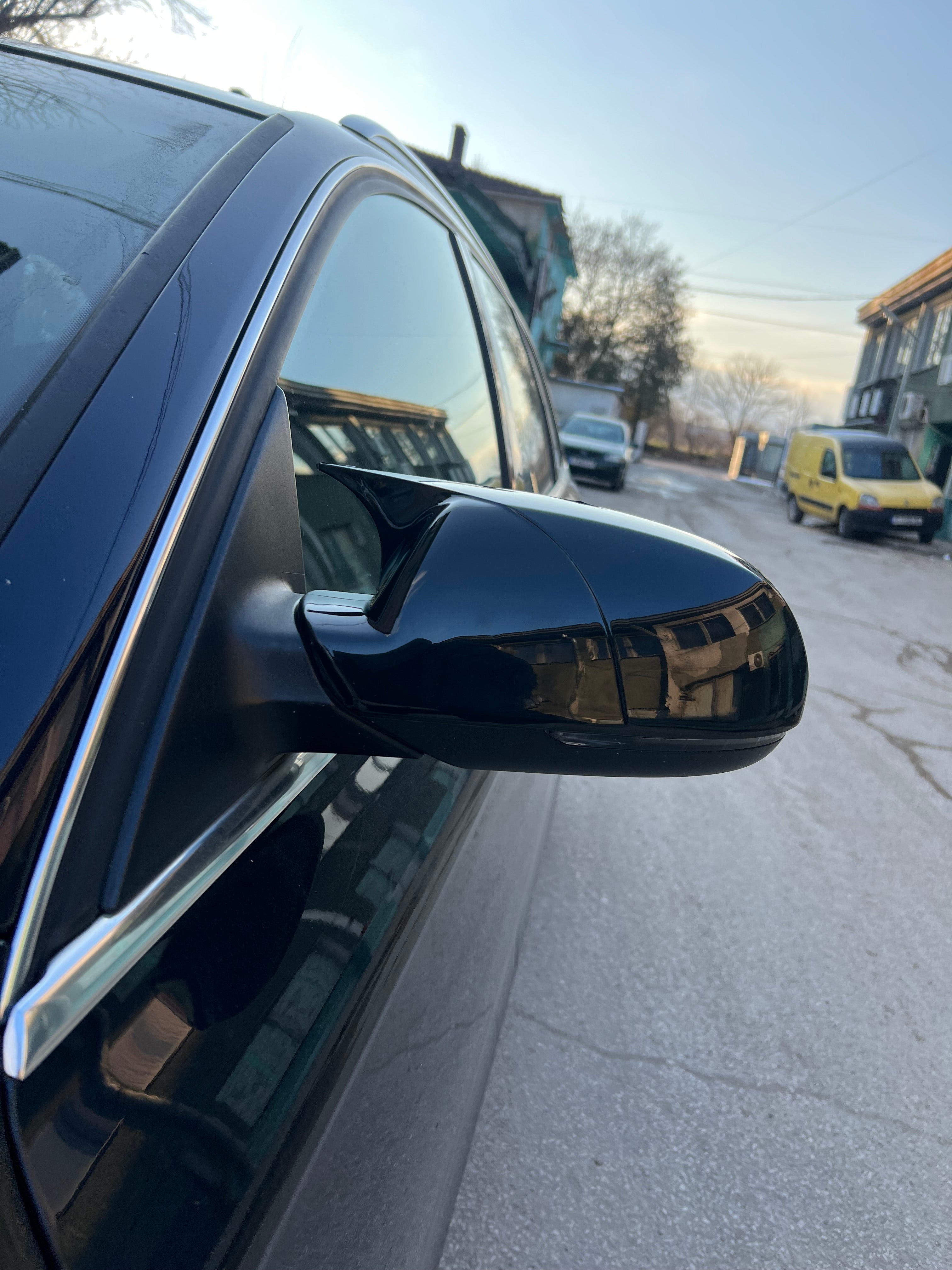 КАПАЦИ ЗА ОГЛЕДАЛА ЗА AUDI A4 B8 2008-2014 С МИГАЧ ПОД КАПАКА