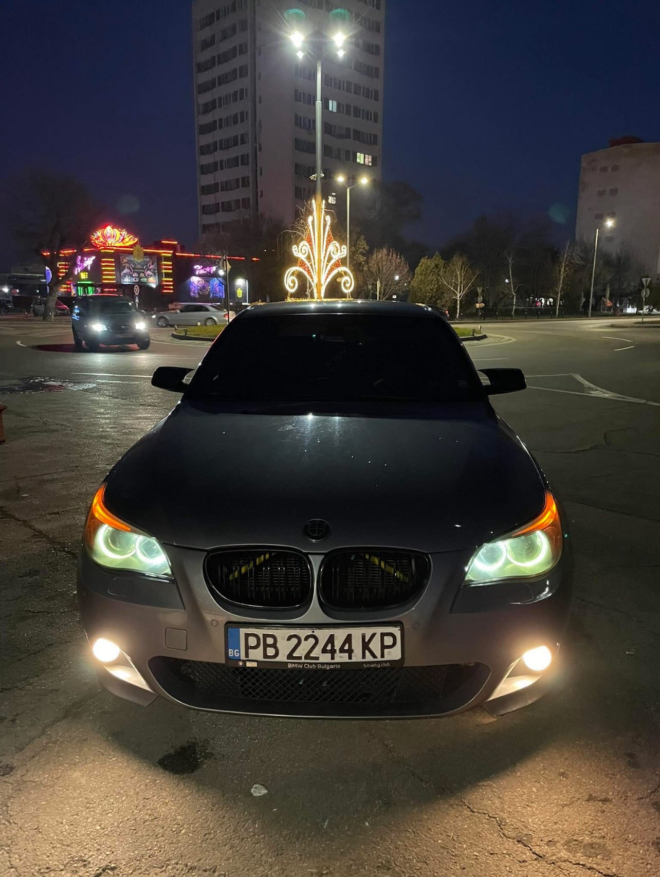 Капаци за огледала БАТМАН дизайн за BMW 5 серия E60 2003-2010 - черен пиано лак