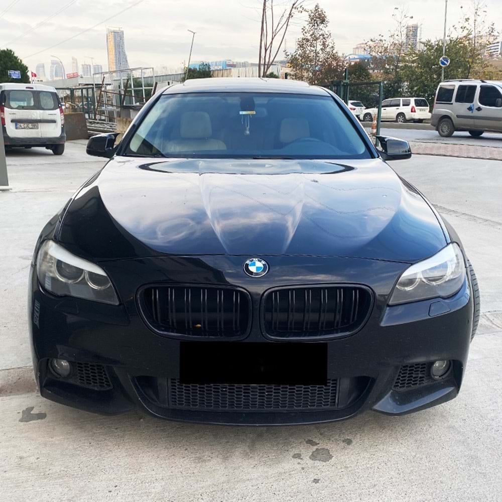 Капаци за огледала БАТМАН дизайн за BMW 5 серия F10 2010-2013 - черен пиано лак