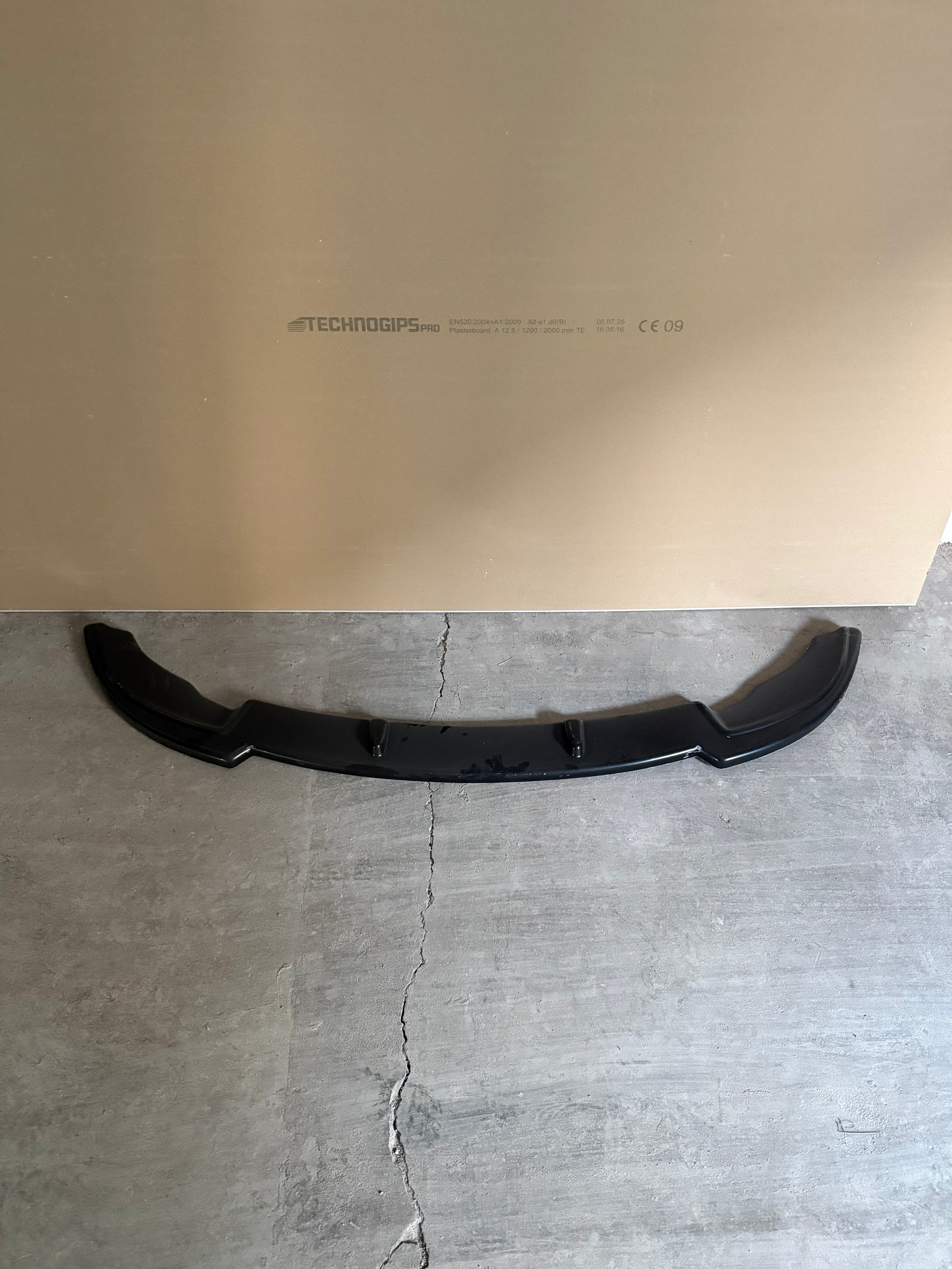 ПРЕДЕН СПОЙЛЕР ЗА М-ТЕХ БРОНЯ ЗА BMW E46