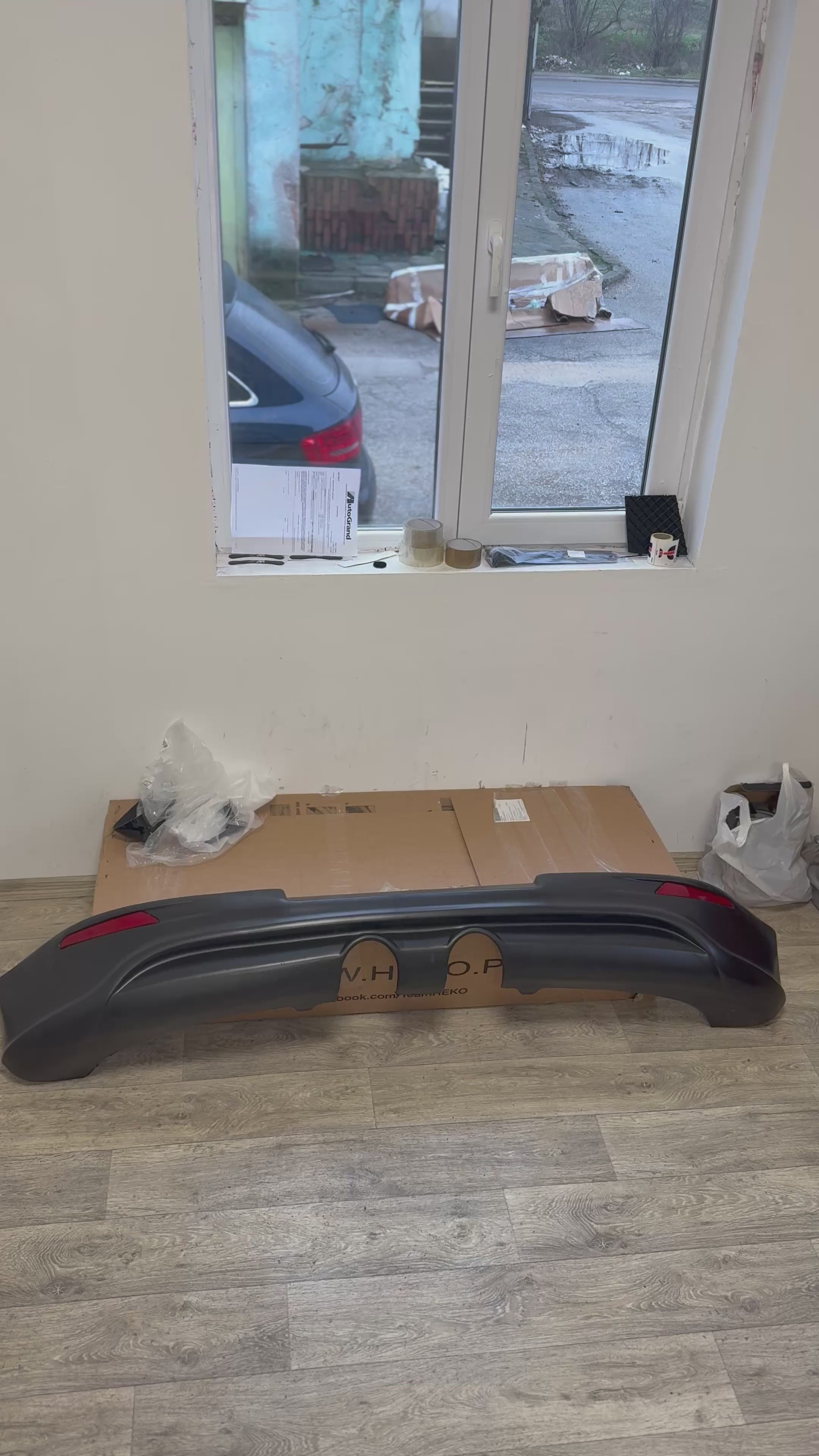 ДОБАВКА ЗА ЗАДНА БРОНЯ R32 СТИЛ ЗА GOLF 5