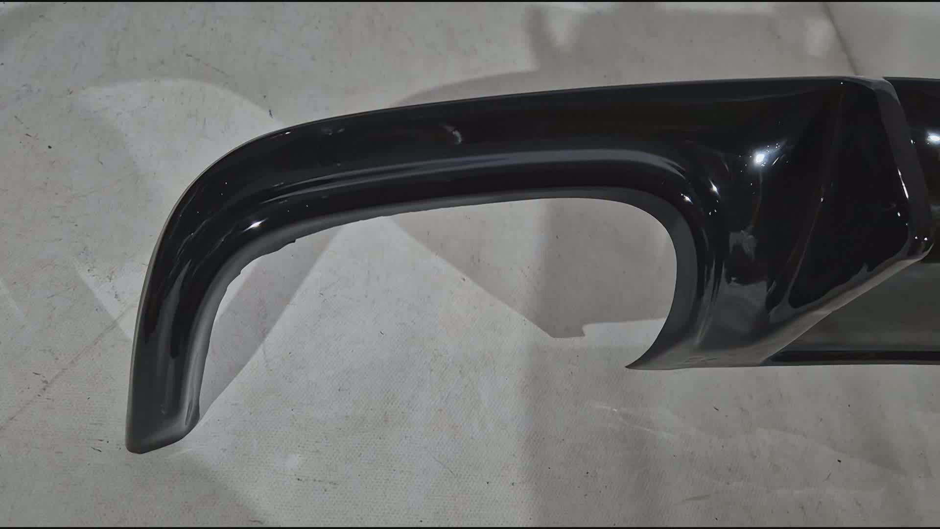 Max стил дифузьор за Mercedes C class W204 за AMG броня